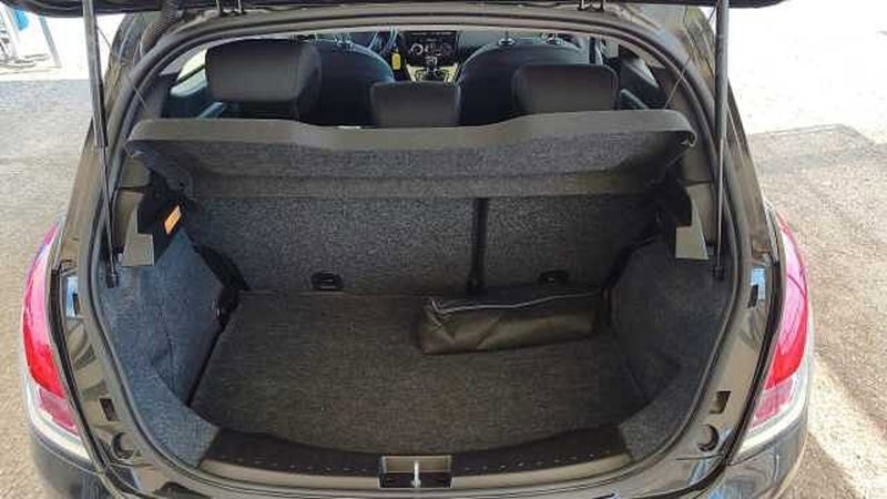 Lancia Ypsilon usata a Firenze (8)