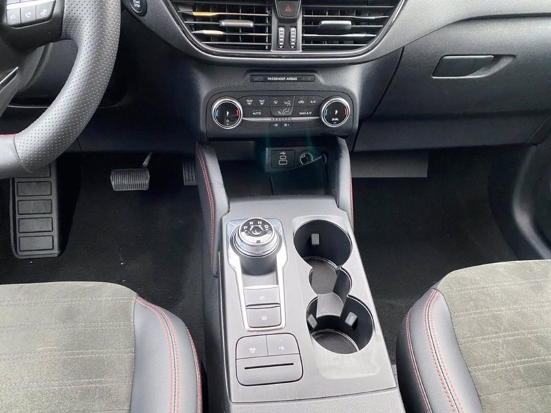 Ford Kuga usata a Milano (15)