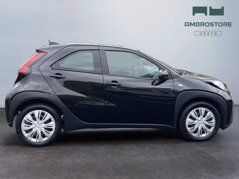 Toyota Aygo X usata a Milano (6)