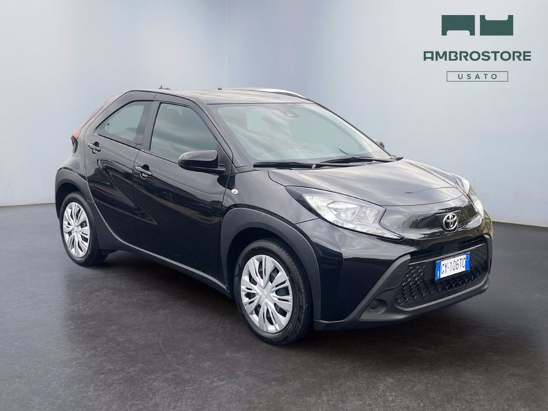 Toyota Aygo X usata a Milano (7)
