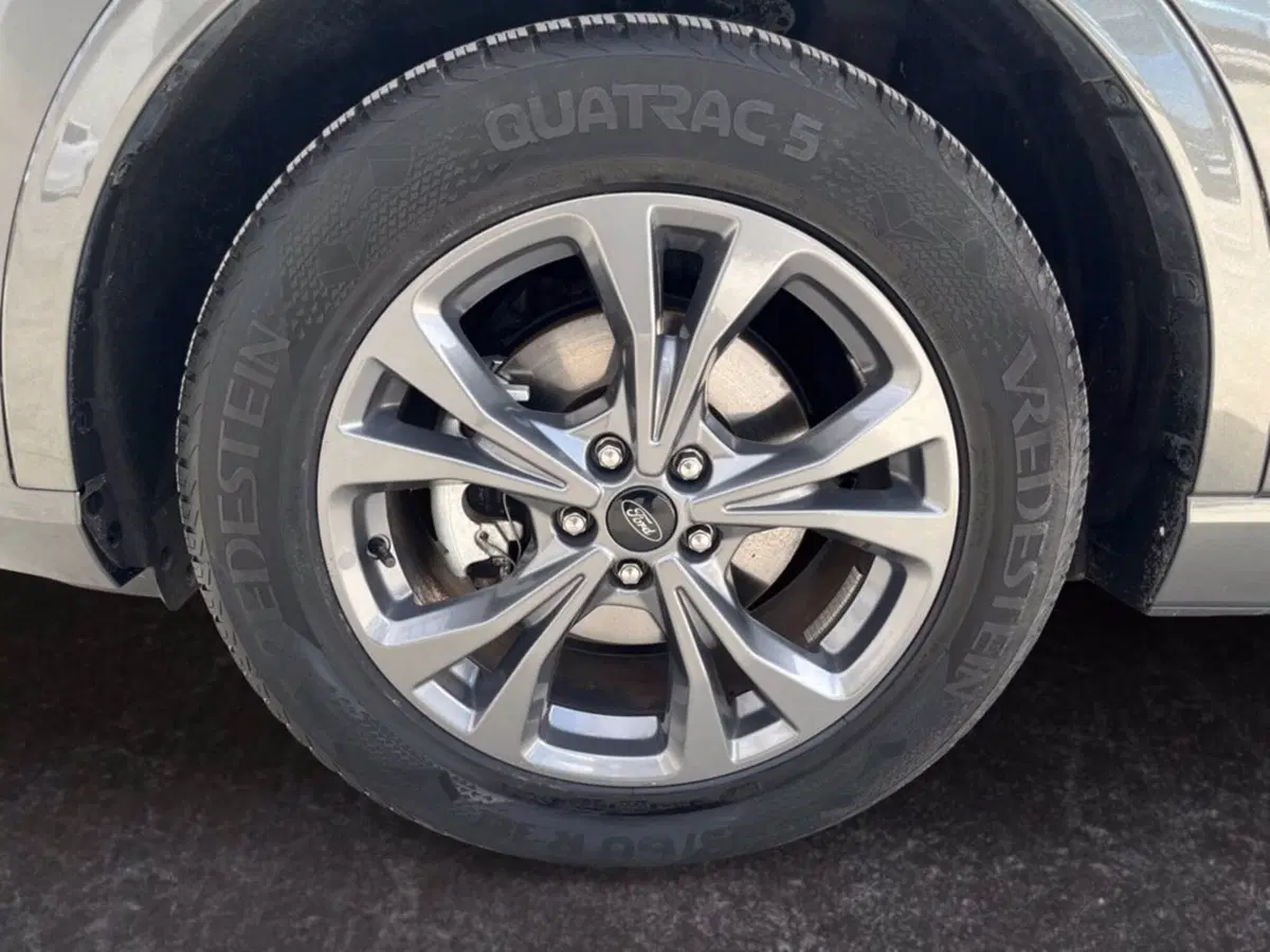 Ford Kuga usata a Milano (10)