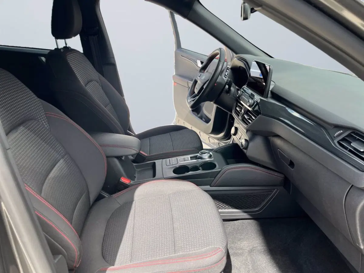 Ford Kuga usata a Milano (16)
