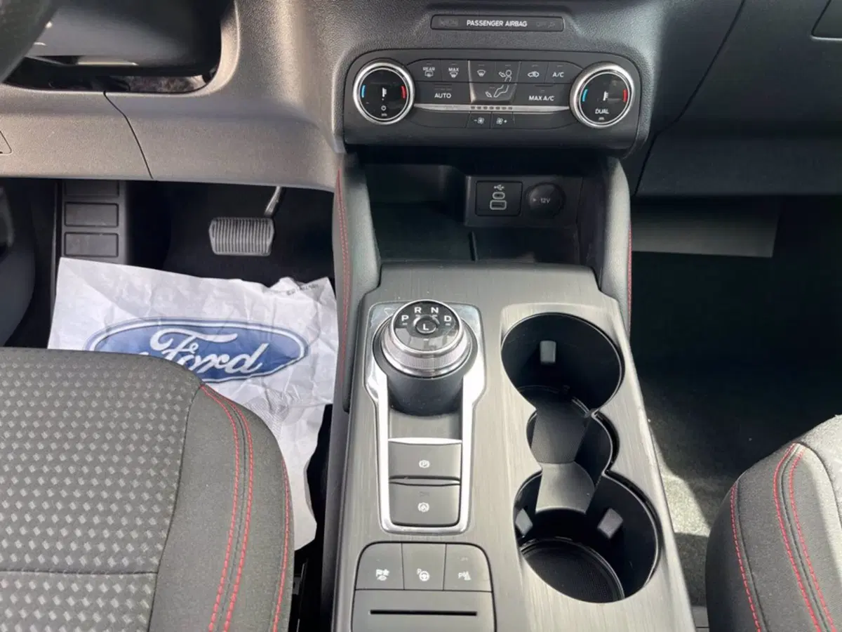 Ford Kuga usata a Milano (17)