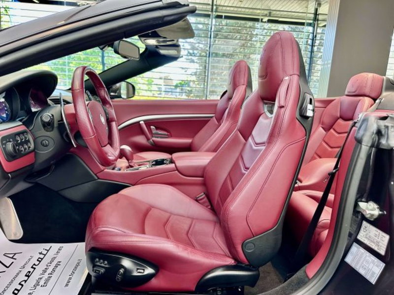 Maserati Grancabrio usata a Torino (11)