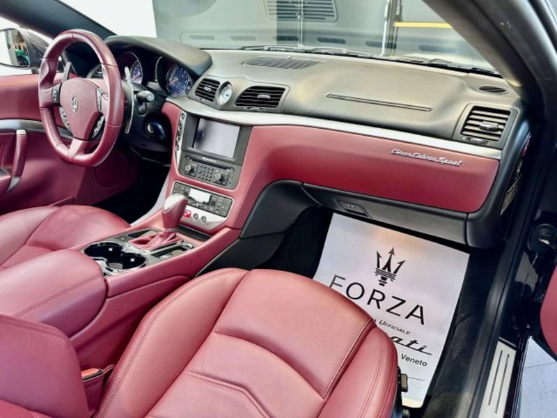 Maserati Grancabrio usata a Torino (13)