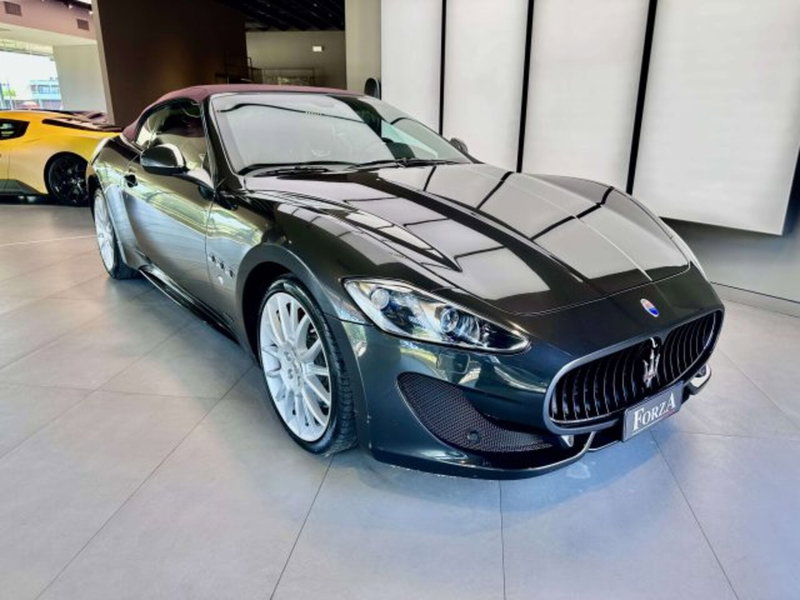 Maserati Grancabrio usata a Torino (3)