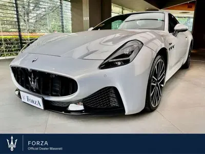 Maserati Granturismo 3.0 Modena awd auto del 2023 usata a Venaria Reale