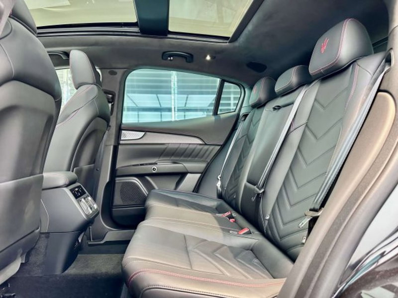 Maserati Grecale usata a Torino (11)