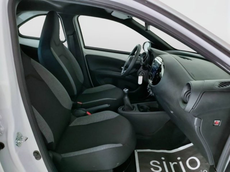 Toyota Aygo X usata a Teramo (13)