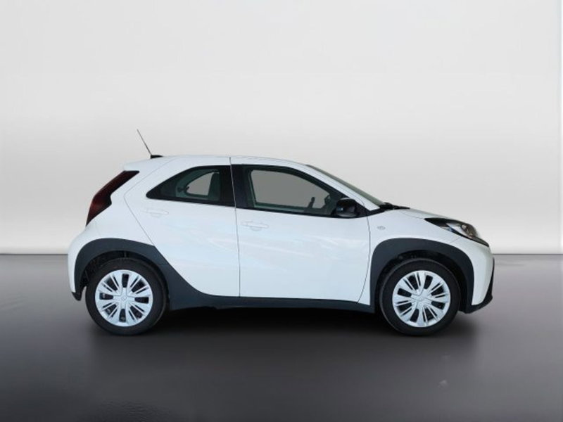 Toyota Aygo X usata a Teramo (4)