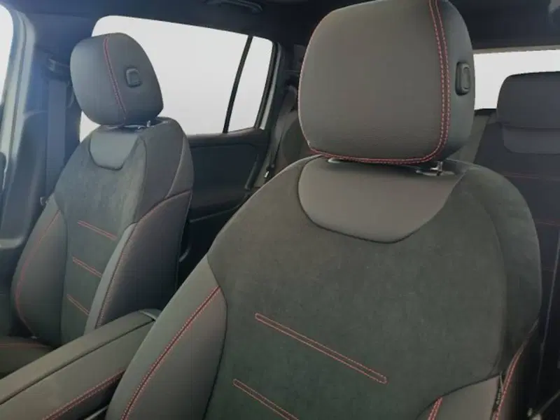 Mercedes-Benz GLB nuova a Teramo (19)