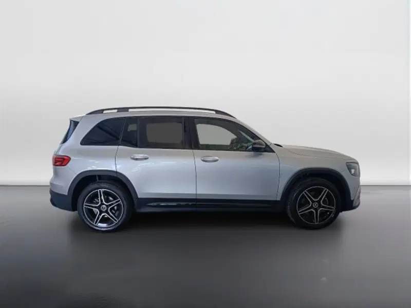 Mercedes-Benz GLB nuova a Teramo (3)