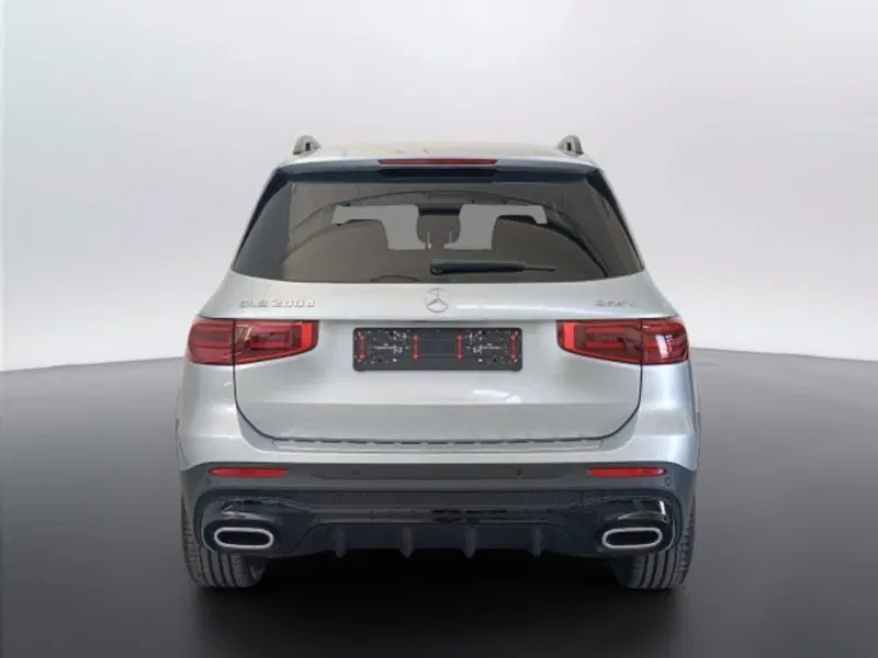 Mercedes-Benz GLB nuova a Teramo (4)