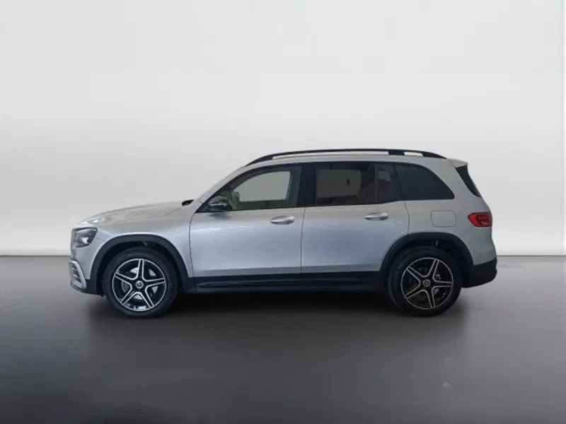Mercedes-Benz GLB nuova a Teramo (6)