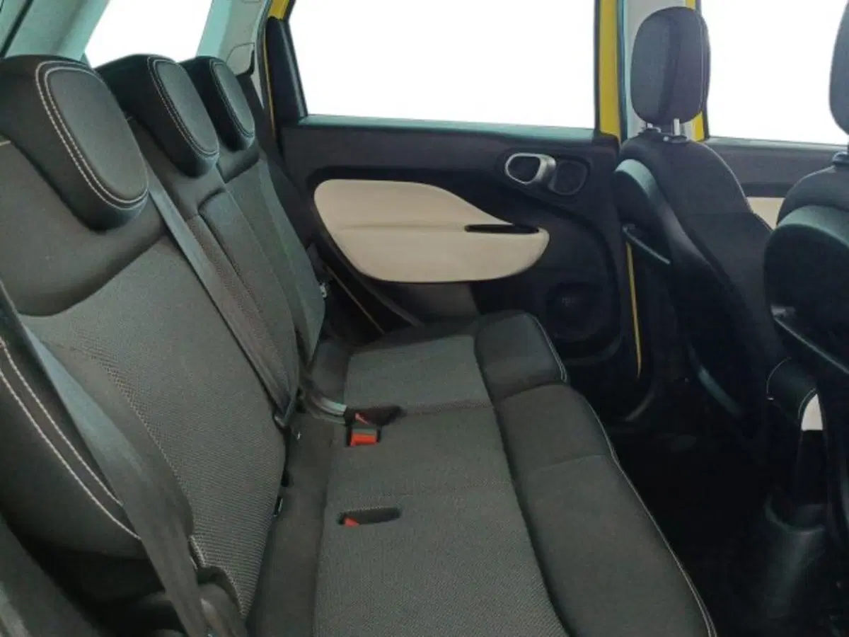 Fiat 500L usata a Catania (11)