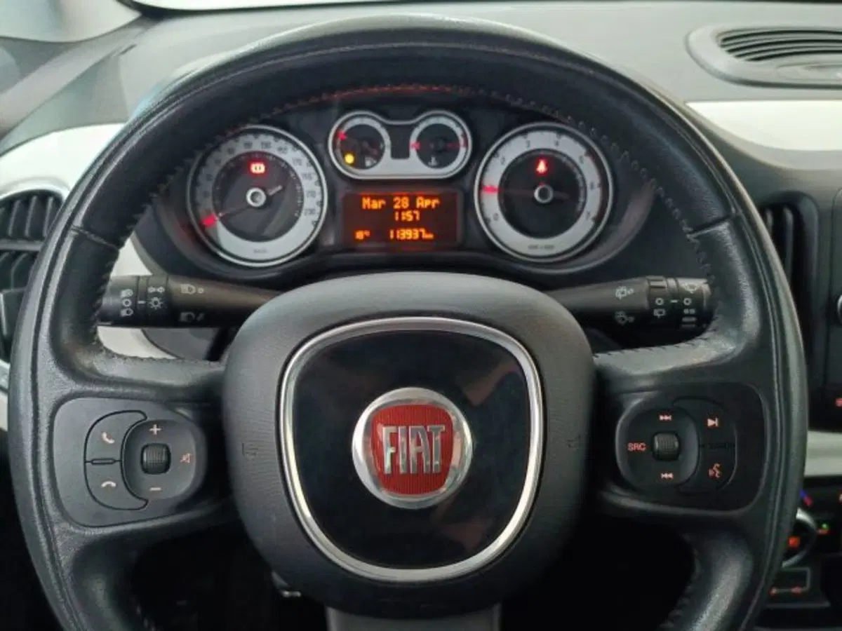Fiat 500L usata a Catania (18)