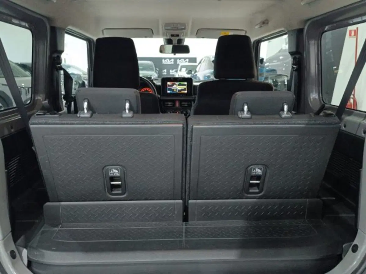 Suzuki Jimny usata a Catania (12)