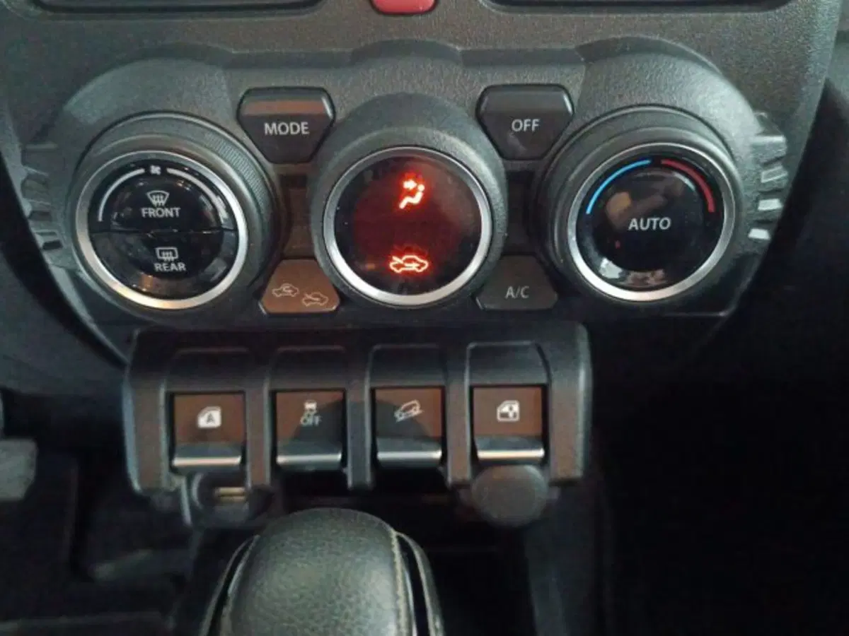 Suzuki Jimny usata a Catania (20)