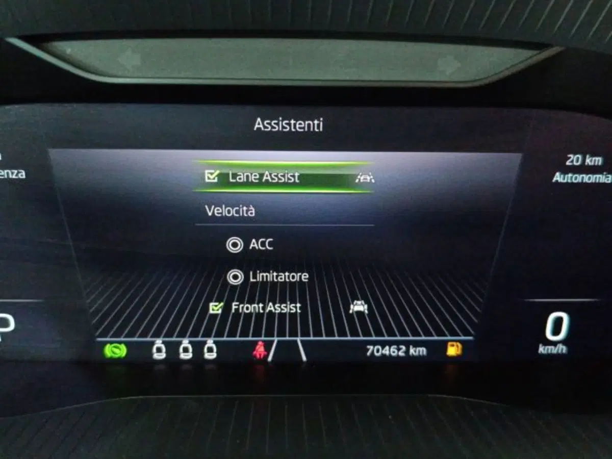 Skoda Karoq usata a Catania (15)