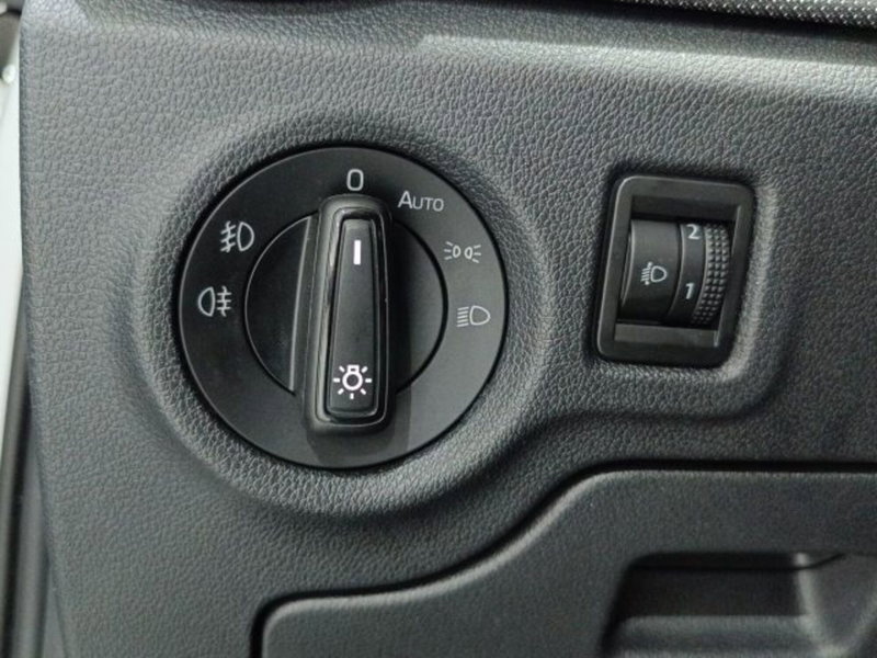 Skoda Fabia usata a Catania (18)