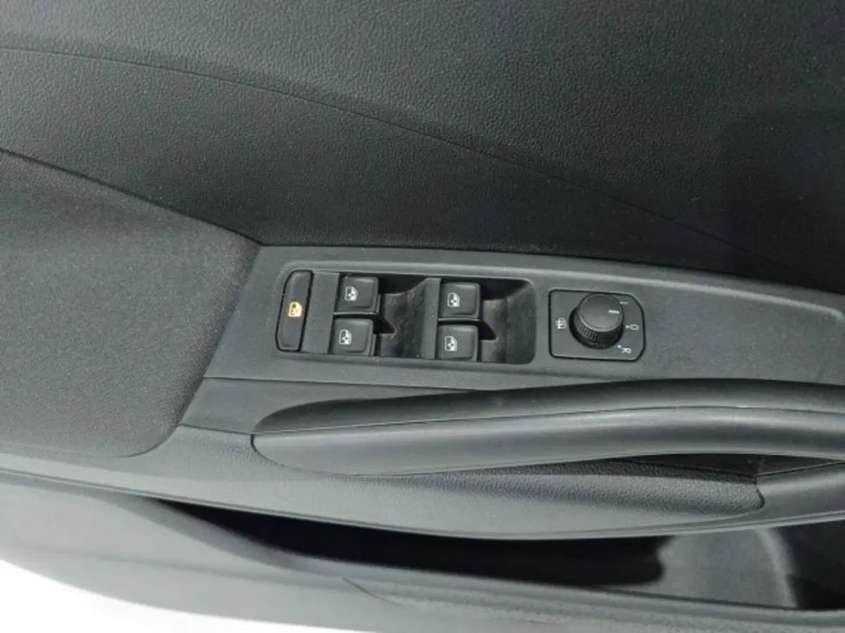 Skoda Fabia usata a Catania (20)