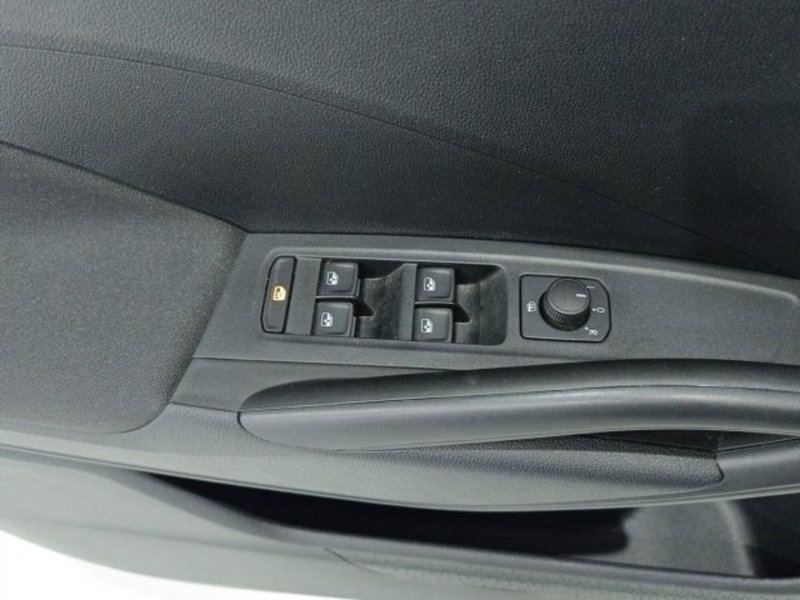 Skoda Fabia usata a Catania (20)