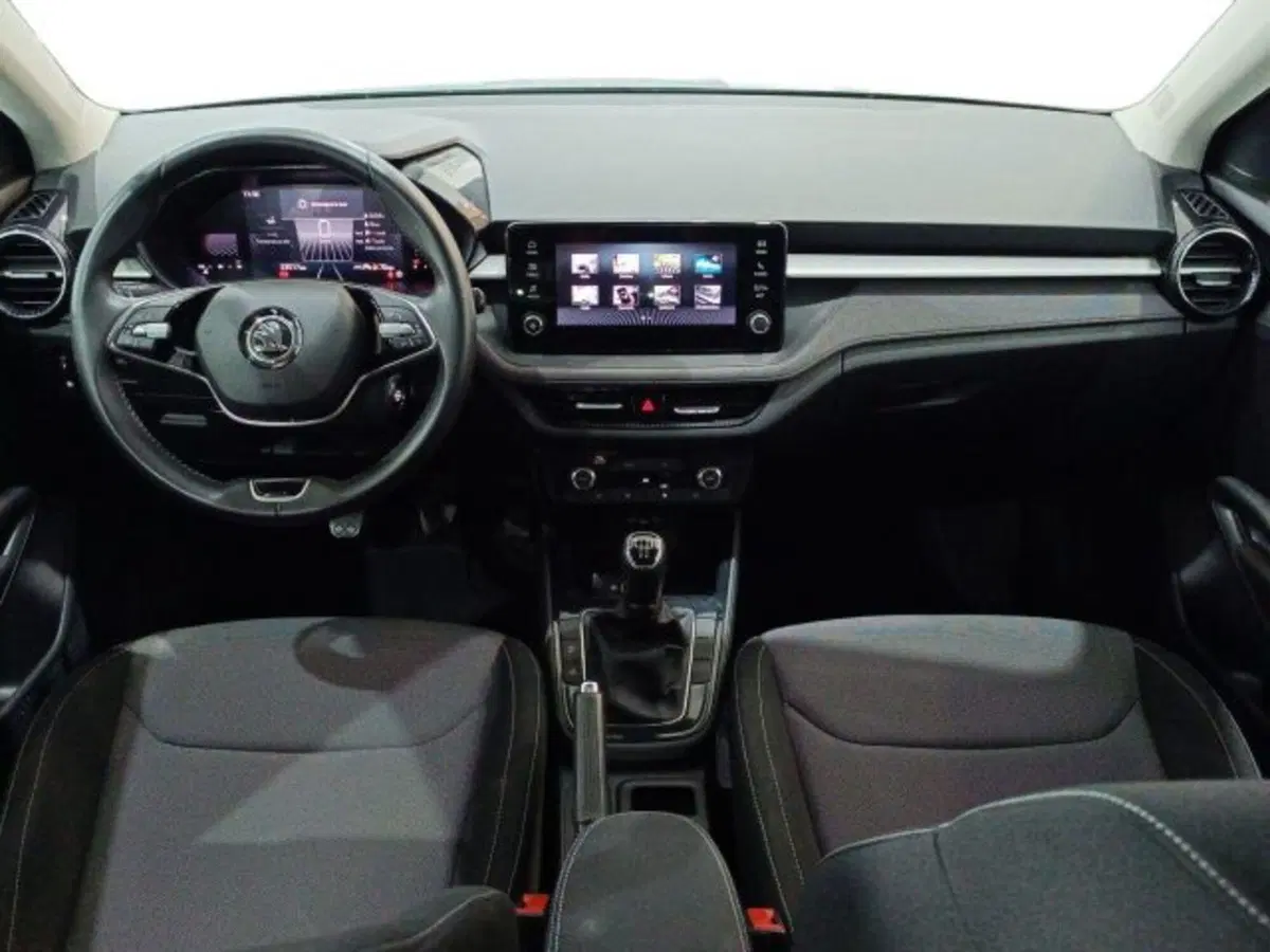 Skoda Fabia usata a Catania (7)