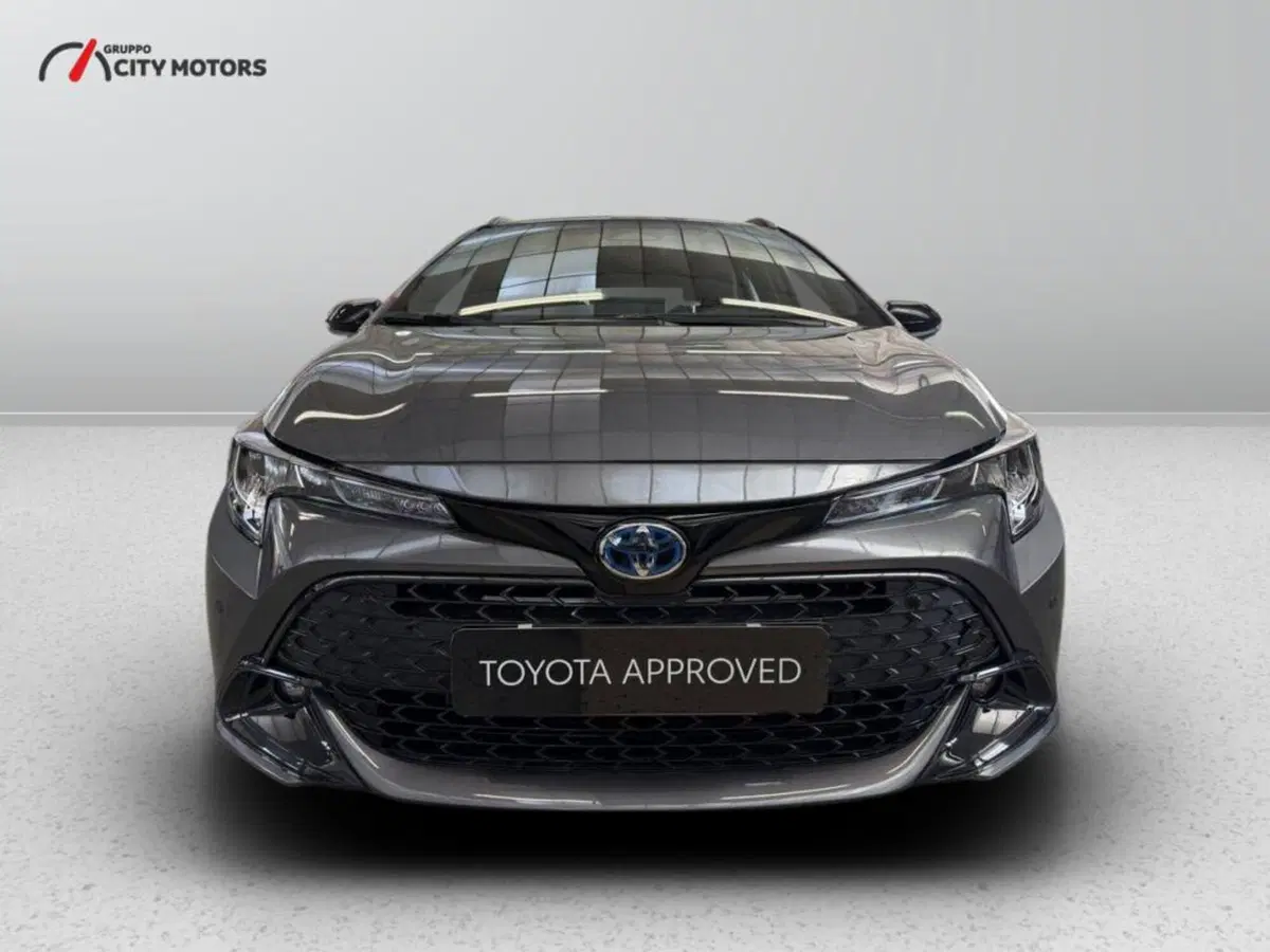Toyota Corolla Touring Sports nuova a Monza e Brianza (2)