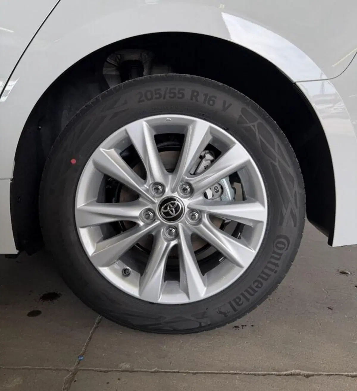 Toyota Corolla Touring Sports nuova a Monza e Brianza (14)