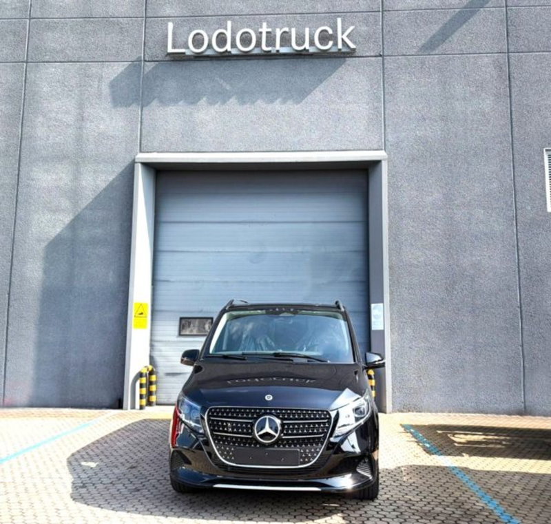 Mercedes-Benz Classe V nuova a Bergamo (2)
