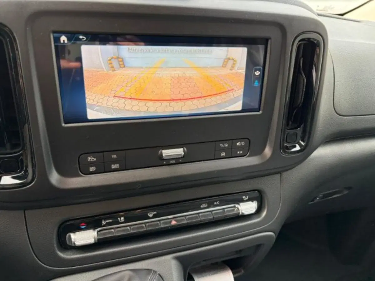 Mercedes-Benz Vito nuova a Bergamo (11)