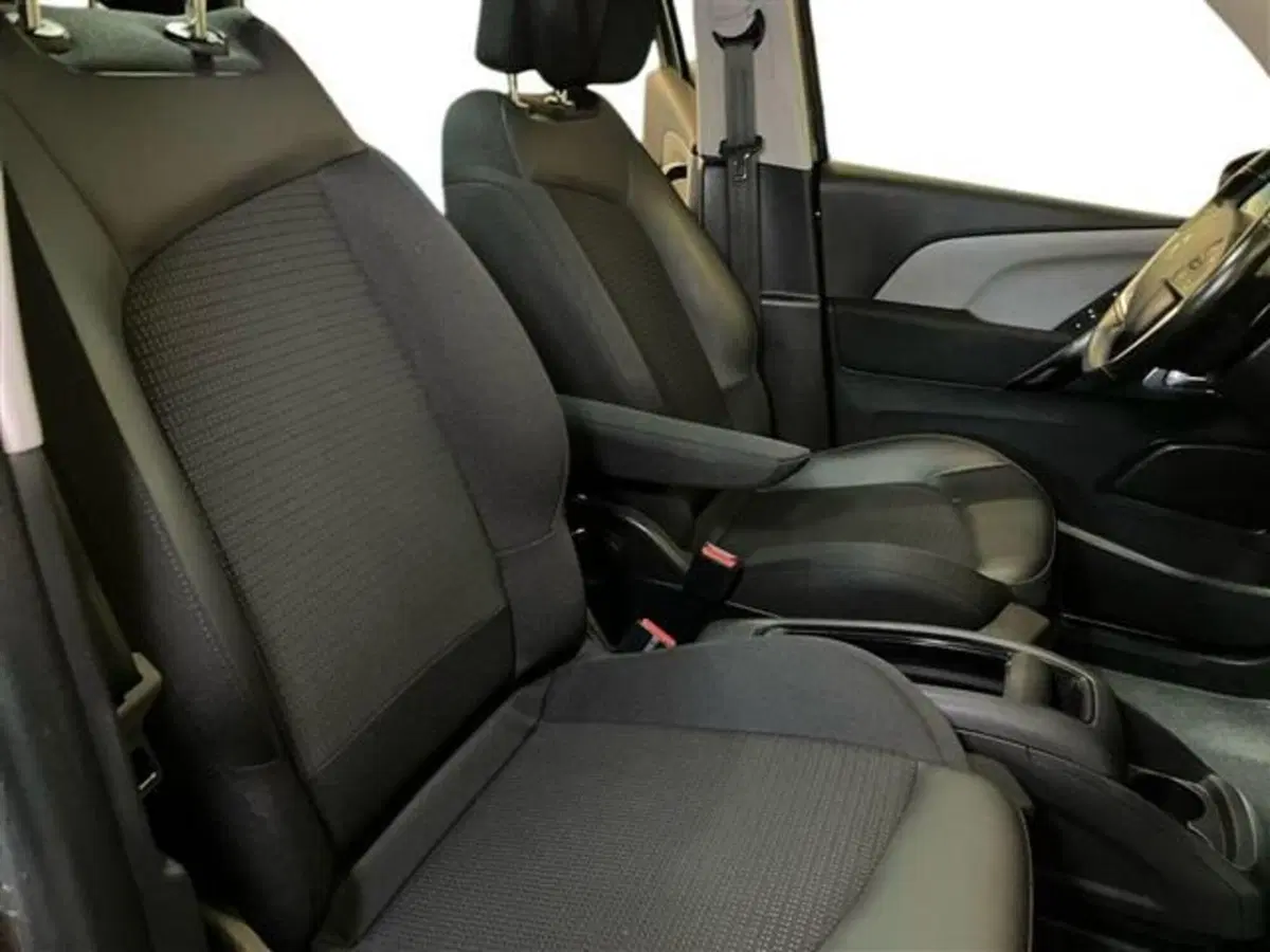 Citroen Grand C4 SpaceTourer usata a Como (12)