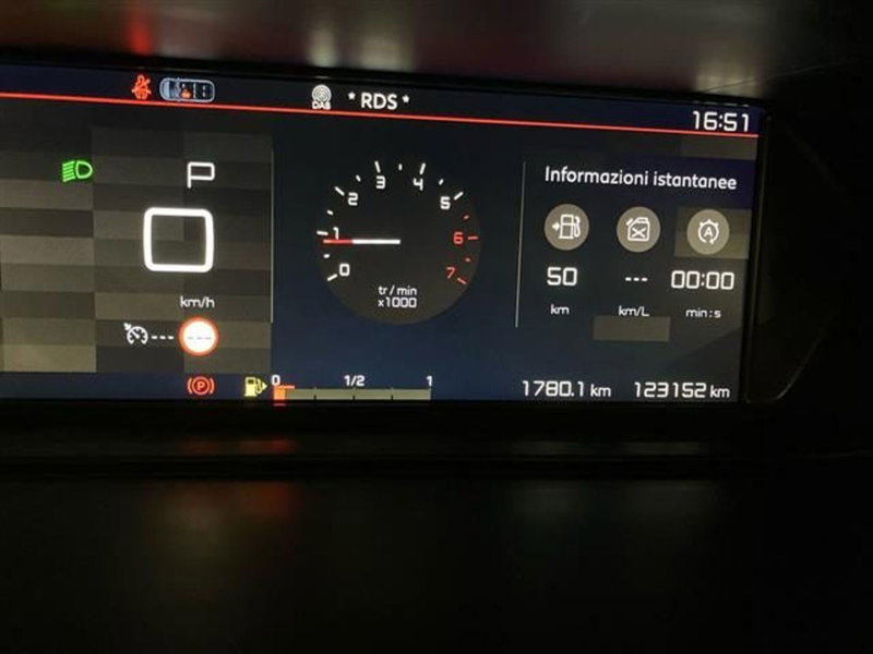 Citroen Grand C4 SpaceTourer usata a Como (15)