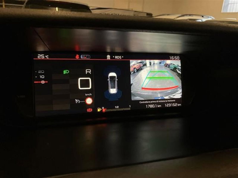 Citroen Grand C4 SpaceTourer usata a Como (20)