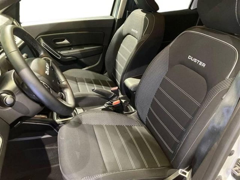 Dacia Duster usata a Como (9)