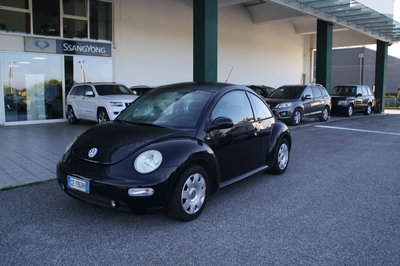 Volkswagen New Beetle 1.6 del 2003 usata a Pordenone