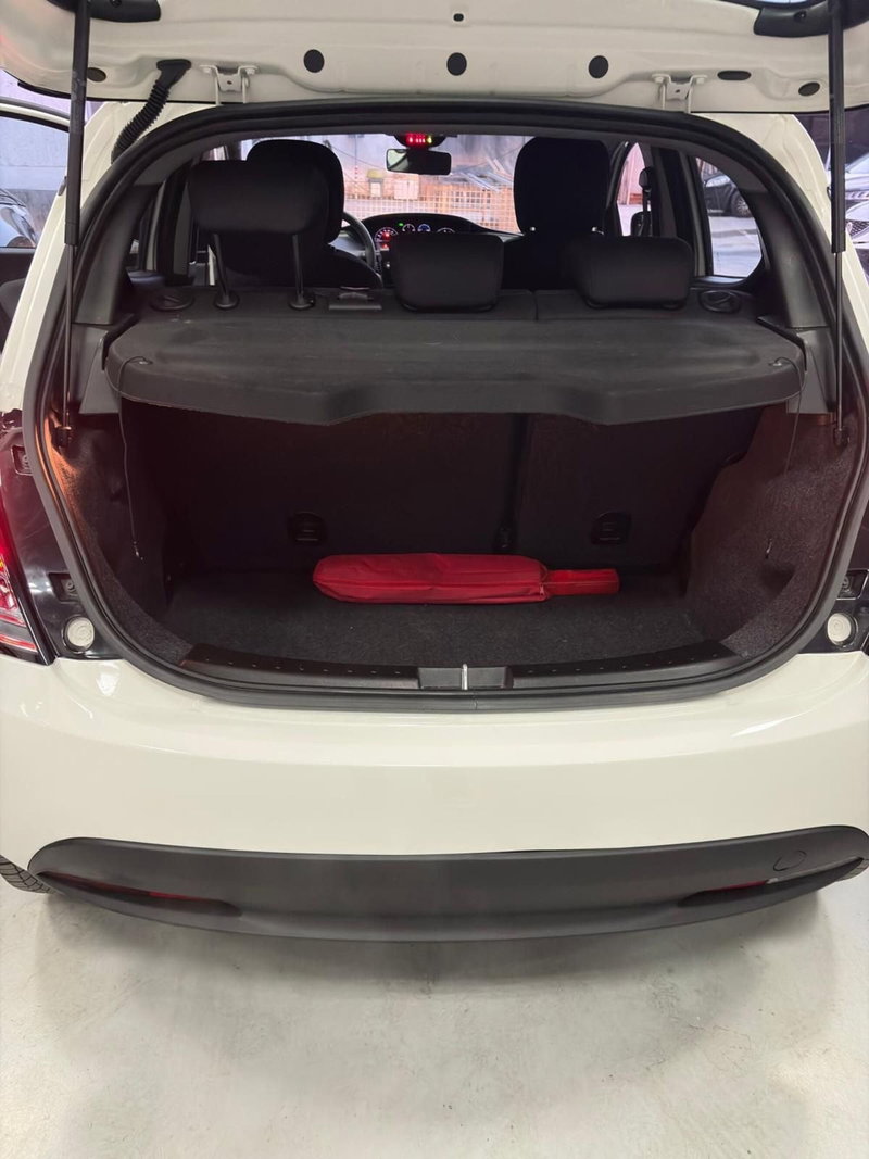 Lancia Ypsilon usata a Torino (7)