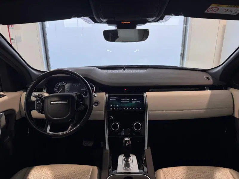 Land Rover Discovery Sport usata a Venezia (11)
