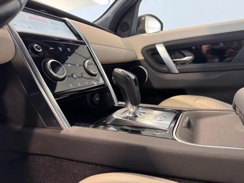 Land Rover Discovery Sport usata a Venezia (16)