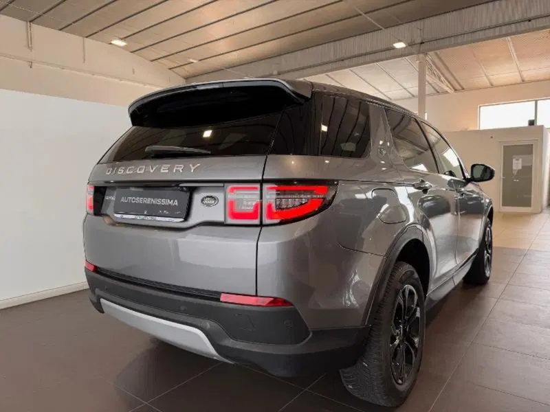 Land Rover Discovery Sport usata a Venezia (19)