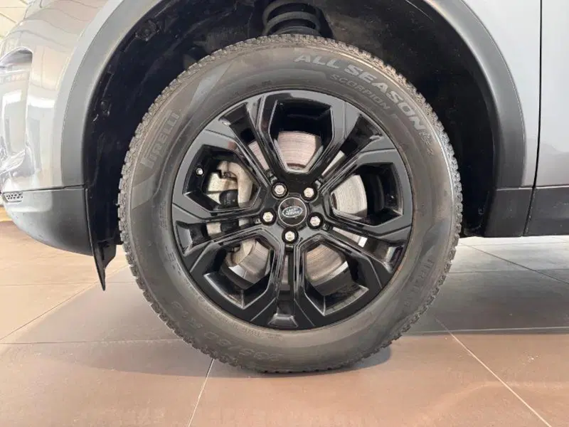 Land Rover Discovery Sport usata a Venezia (20)