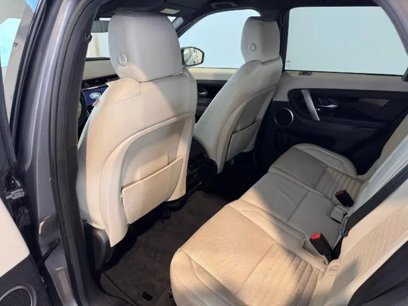 Land Rover Discovery Sport usata a Venezia (7)