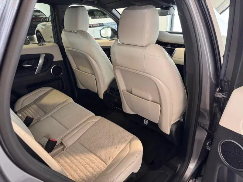 Land Rover Discovery Sport usata a Venezia (9)