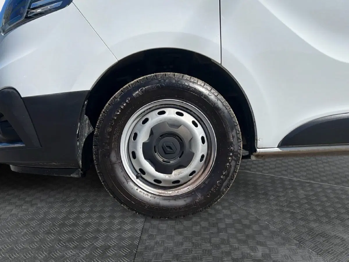 Renault Trafic Furgone usata a Roma (9)