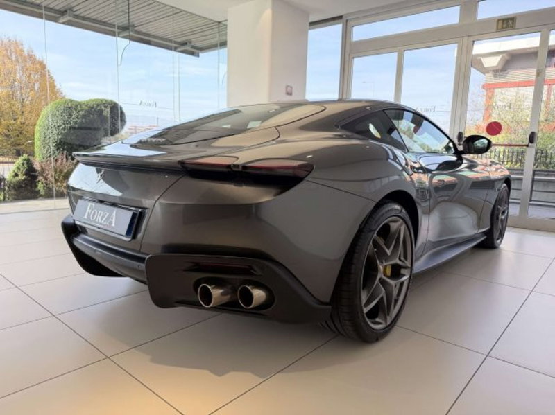 Ferrari Roma Spider usata a Torino (13)