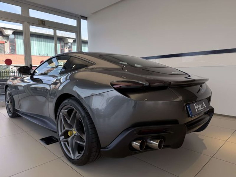 Ferrari Roma Spider usata a Torino (15)