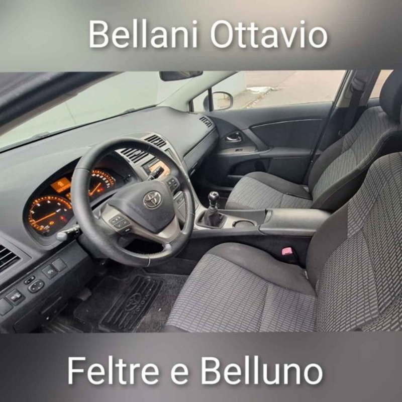 Toyota Avensis Station Wagon nuova a Belluno (7)