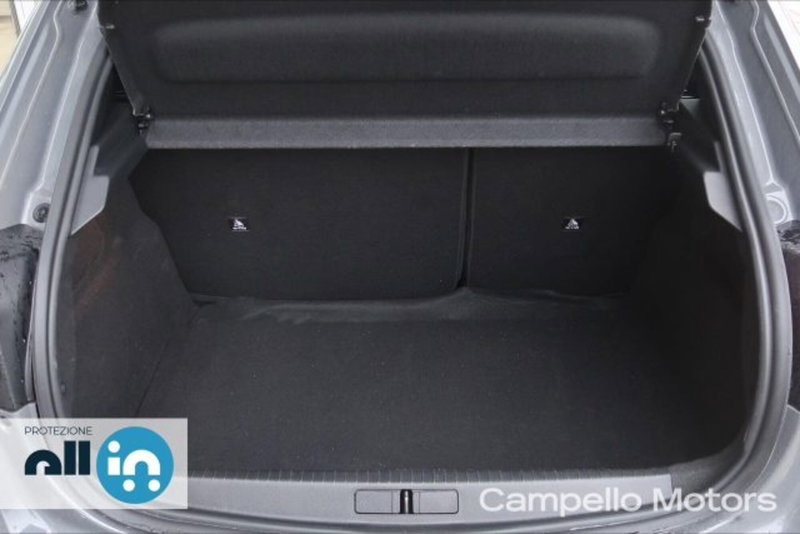 Peugeot 208 usata a Venezia (14)