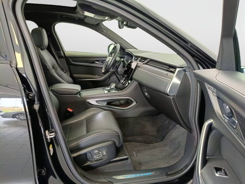 Jaguar F-Pace usata a Teramo (11)