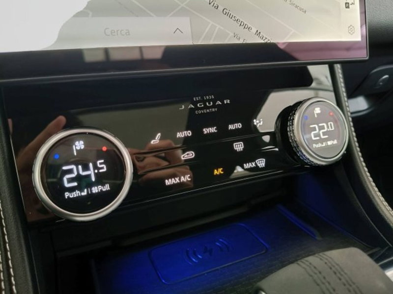 Jaguar F-Pace usata a Teramo (15)